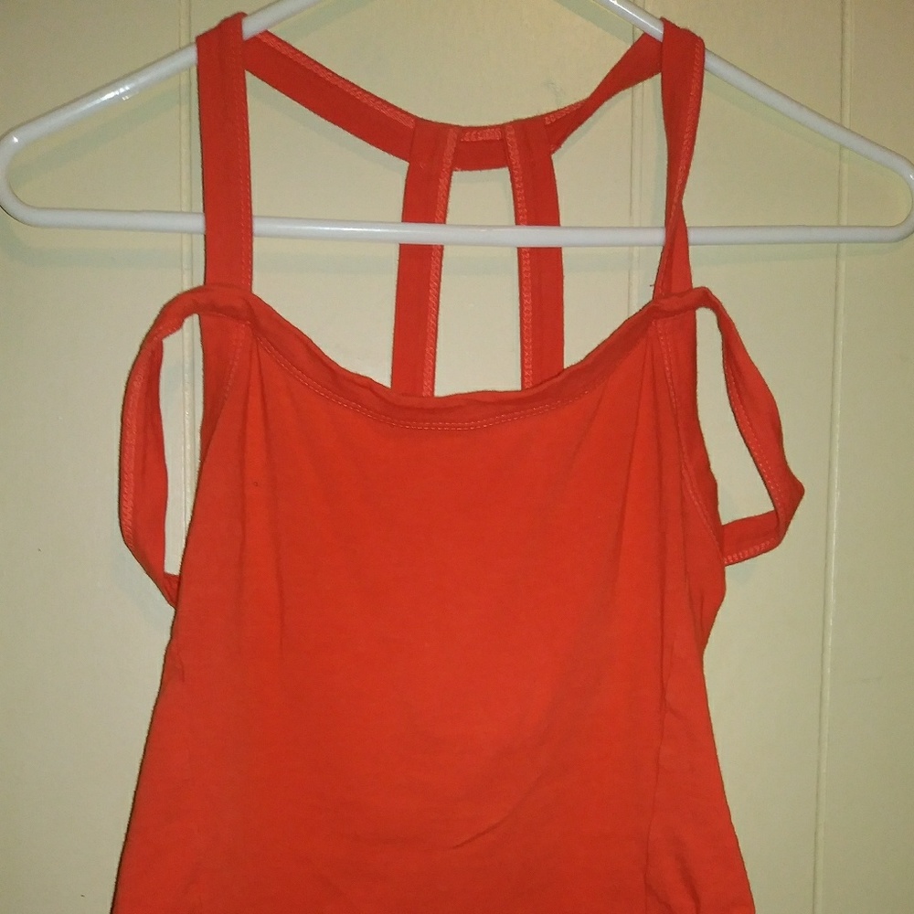 Strappy blood orange crop top✨✨